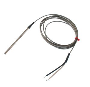Thermocouple mis  la terre fabriqu par CEI dans un tube en acier inoxydable, cble surtress en acier inoxydable en fibre de verre - Type J - 4,0 mm de diamtre - 40 mm de longueur